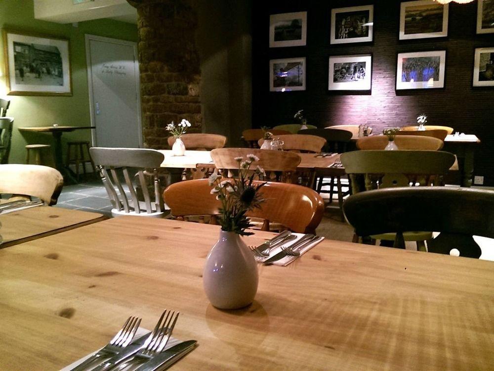 The Sun Inn At Hook Norton Exterior photo
