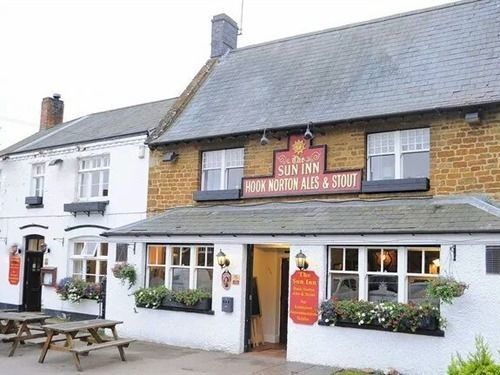 The Sun Inn At Hook Norton Exterior photo