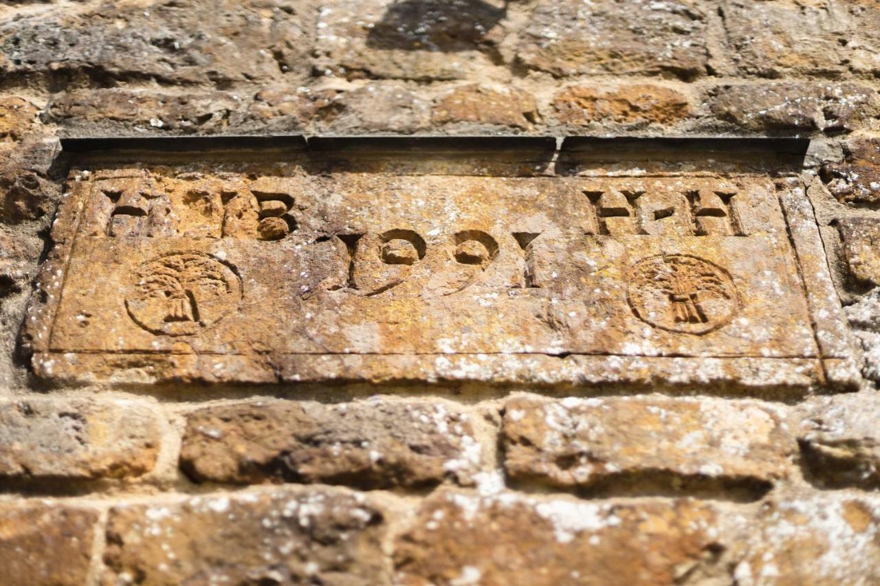 The Sun Inn At Hook Norton Exterior photo