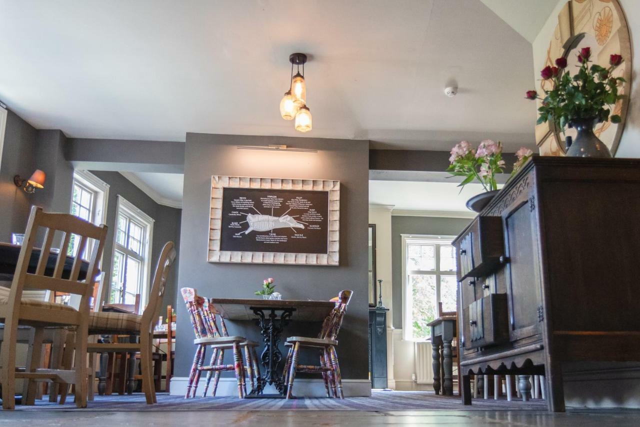 The Sun Inn At Hook Norton Exterior photo