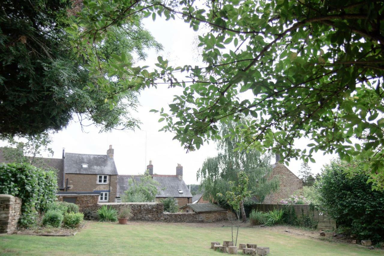 The Sun Inn At Hook Norton Exterior photo
